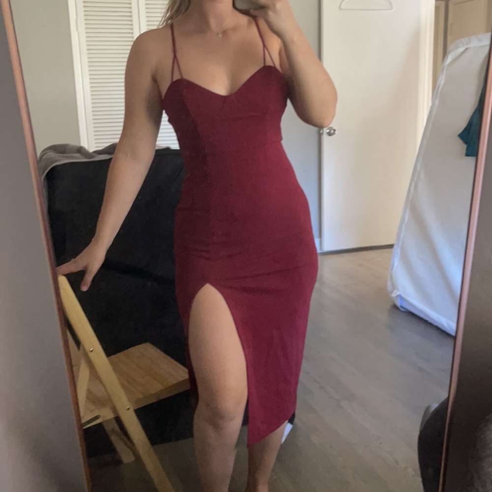 BEAUTIFUL AUSTRALIAN DRESS NEVER WORN
